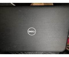 Prenosnik DELL 17" - 2