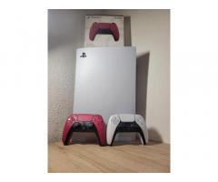 PS5 Disk verzija + 2x kontroler + PS račun z FC25, NBA 2K25, GTA 5 …
