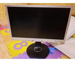 Monitor Philips Brilliance - 2