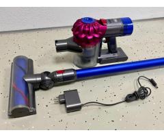 Dyson V8 brezžični sesalnik - vijola