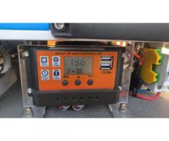 Solarni generator ,Prenosna elektrarna 220V čisti sinus ( 2,5 kw)
