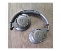 JBL Tune 700BT