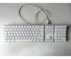 Apple Pro Keyboard A1048