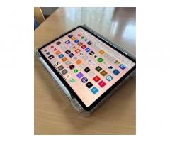 iPad Pro 11" 256GB + cellular KOT NOV, GRATIS 3 ovitki, original - 9