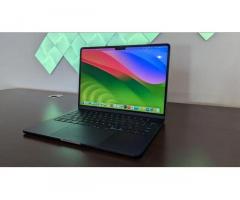 MacBook Air M3 13 256GB Midnight Blue – GARANCIJA Skoraj NOV!