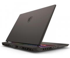 Prenosnik MSI Vector 17 HX AI A2XWHG Ultra 9-275HX/32GB/RTX 5070 Ti/2TB SSD/WIN11P - 4