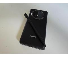 Honor Magic V3, zložljiv telefon z Android 15, pisalo priloženo - 2