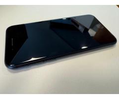 iPhone SE 64 GB črni (2020) - 4