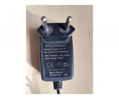 Polnilec Sony Ericsson