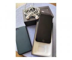 iPhone 8 64gb + etui + slušalke - 4