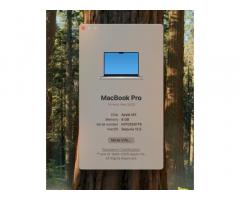 MacBook Pro M3 14'' 512GB - 3