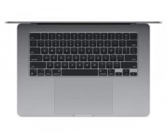 MacBook Air 15: M3, 24 GB, 512 GB SSD - vesoljno siv - 2