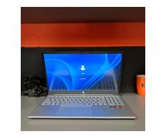 Prenosni računalnik HP 15-fc0 + darilo - 2