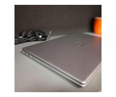 Prenosni računalnik HP 255 G10 - 5