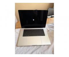 MacBook Pro 16” 2021 M1 Pro 512GB - 3
