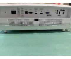 Profesionalen projektor Optoma ZK507-W ugodno prodam - 6