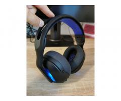 Brezžične Slušalke Logitech, RGB - Nove