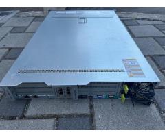 Strežnik RH2288H V3, 2 x 16-jedrni CPU - 4