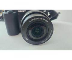 Sony ZV-E10 fotoaparat z izmenljivim objektivom + 16–50 mm ZOOM objekt - 5