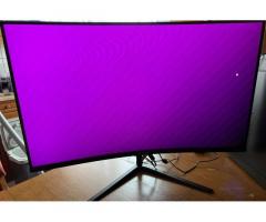 ViewSonic VX3219-PC-MHD - Malo rabljen ukrivljen HD monitor
