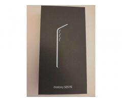 Samsung Galaxy S25 FE (NOV, NEODPRT) 8/128 gb jetblack-grafitna barva - 2