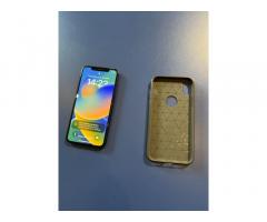 Apple iPhone X/10 (64GB) - Rabljen