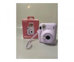 Instax mini 11 – instant fotoaparat, lepo ohranjen