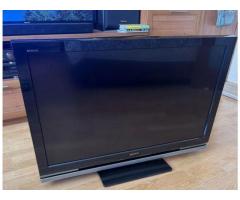 TV 102 CM, CENA NI ZADNJA, PIŠITE ZDAJ