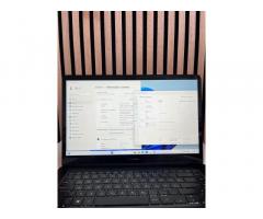 Asus ZenBook UX580U i7 GTX1050 16GB Touchscreen Laptop - 8