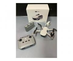 DJI Mini 4K dron 3 baterije kontroler škatla kot nov