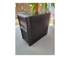 Intel i7 4770 / GTX 1050Ti  / 16 GB RAM / 240 GB SSD - 4