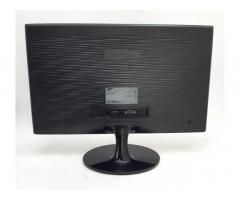 Samsung S22D300 21,5" Full HD LED monitor - 2