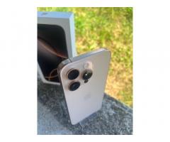 Apple iPhone 16 Pro - 128GB - Zlat - Izjemno ohranjen - 90% zdravje baterije - 5