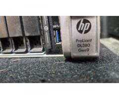 Strežnik HP ProLiant DL380 Gen9 - 6 diskov