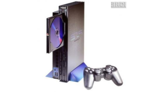 Koliko časa bo igralna konzola Sony PlayStation 2 še naprdaj?