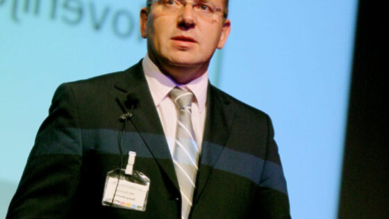 Roman Koritnik: "S pomočjo IBM-ove integrirane, inteligentne in avtomatizirane infrastrukture se je danes možno hitreje in modreje odzivati na izzive in priložnosti, ki jih prinaša globalno povezan svet."