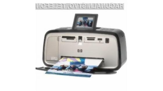 HP PHOTOSMART A717 – IZKLICNA CENA 1 €!