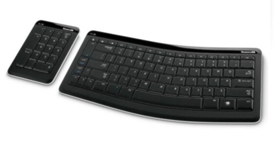 Ergonomska in oblikovno všečna Microsoftova tipkovnica Bluetooth Mobile Keyboard 6000.
