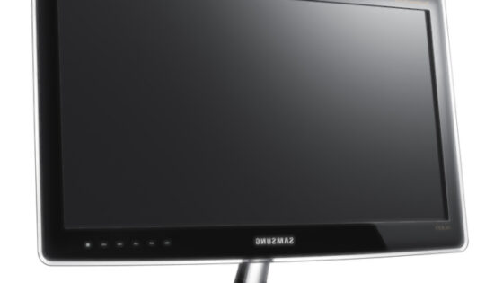 Kot je že v navadi pri Samsungovih izdelkih, zaslon odlikuje izjemno všečen dizajn.