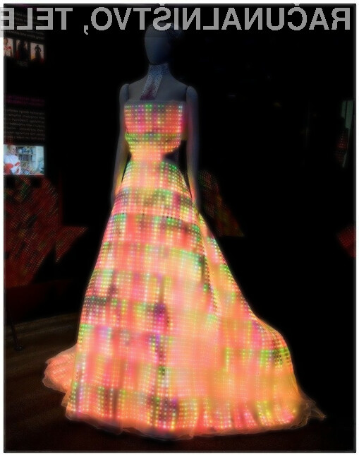Zaslonska obleka Galaxy Dress v vsej svoji lepoti!