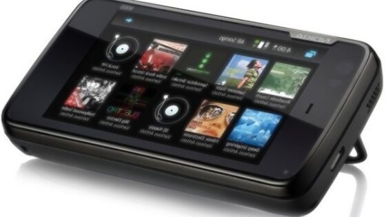 Mobilnik Nokia N900 je pravi računalnik v malem!