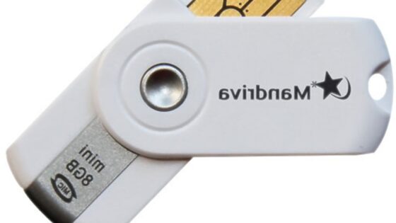 Mandriva 2010.0 na pomnilniškem ključu USB je pisana na kožo žepnim računalnikom!