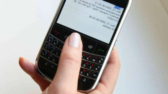 Nadzor nad ogljikovimi hidrati prek sporočil SMS?