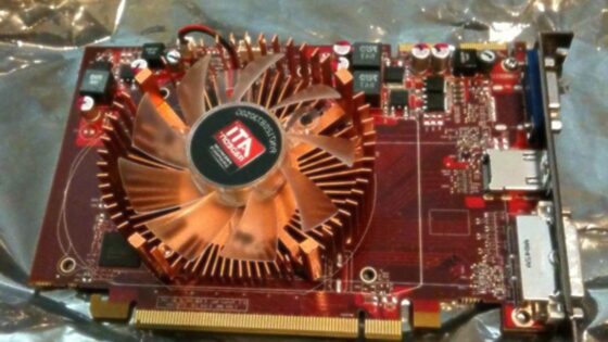 Grafična kartica AMD/ATI Radeon HD 5670.