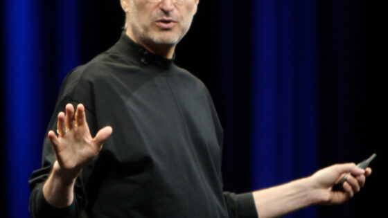 Steve Jobs je s poslovanjem podjetja lahko zadovoljen.
