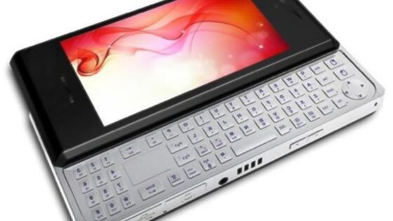 ITG xpPhone - mobilni telefon, internetna mobilna naprava in žepni računalnik v eni napravi!