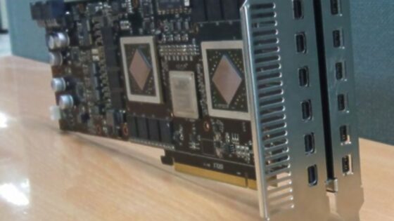 Grafična kartica Powercolor Radeon HD 5970 je »rojena« za večzaslonsko delo!