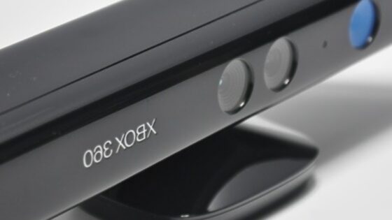 Znane evropske cene prenovljene konzole Xbox 360 in krmilnega sistema Kinect