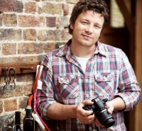 Ambasador Nikona D3100 je priznani kuhar Jamie Oliver