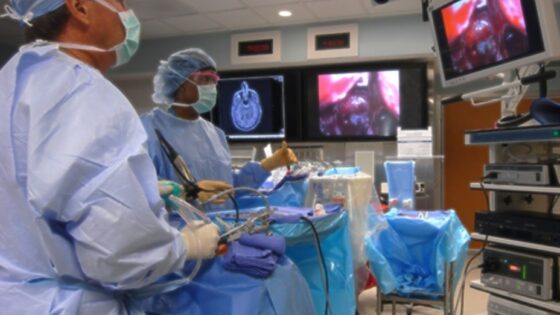 Z laserskim žarkom nad tumor